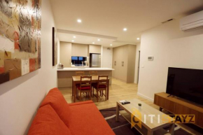 Ruby Red, 1Bd 1Bth Apt - Woden CBD